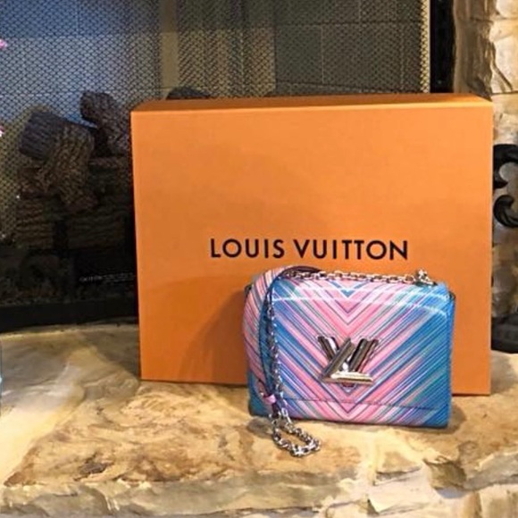 Louis Vuitton Handbags - Limited Edition Louis Vuitton Twist MM